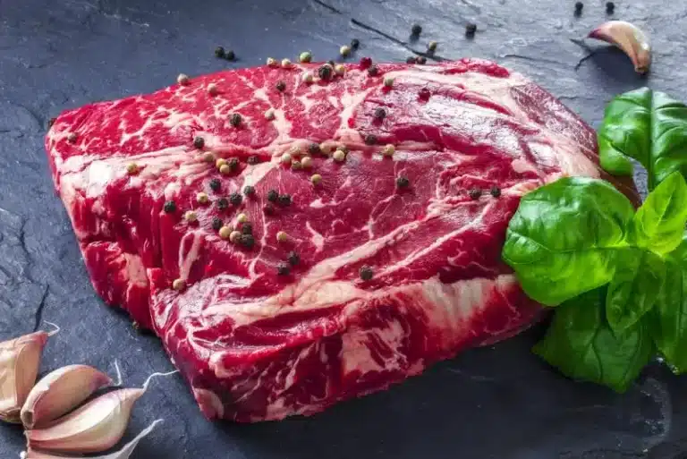 Kan katter spise rått kjøtt? Bild